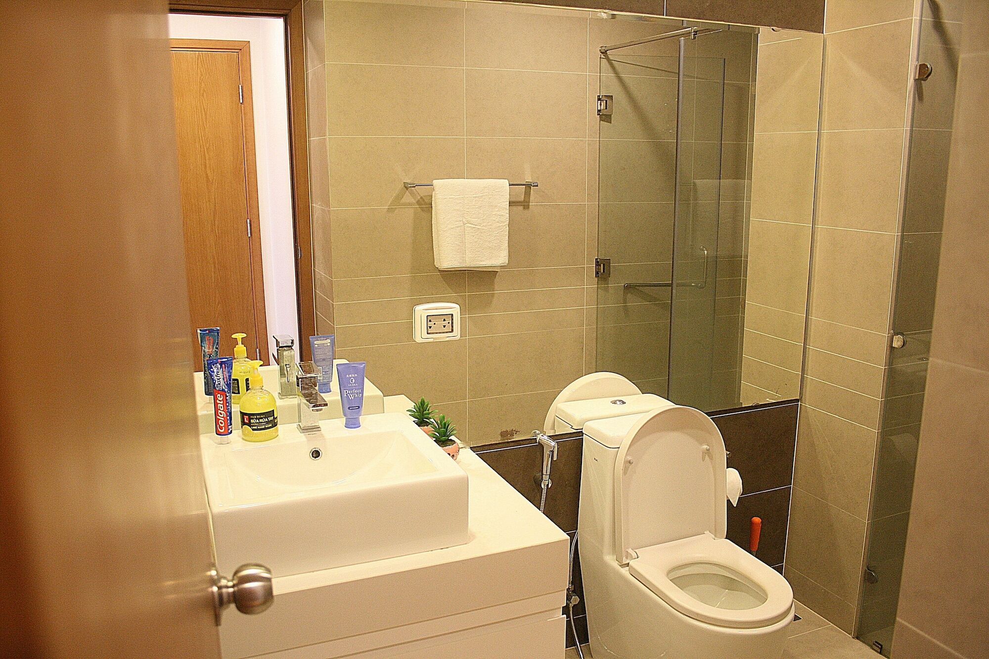 Căn hộ Sunrise Luxury New 2bed2bath Sw Pool1 TP. Hồ Chí Minh