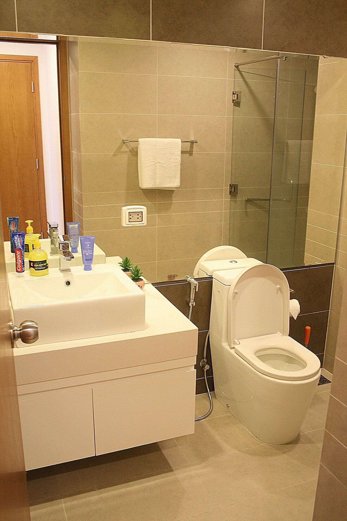 Căn hộ Sunrise Luxury New 2bed2bath Sw Pool1 TP. Hồ Chí Minh